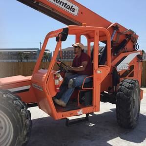 Meet your Posher, Gerardo